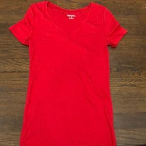 Red short sleeve shirt